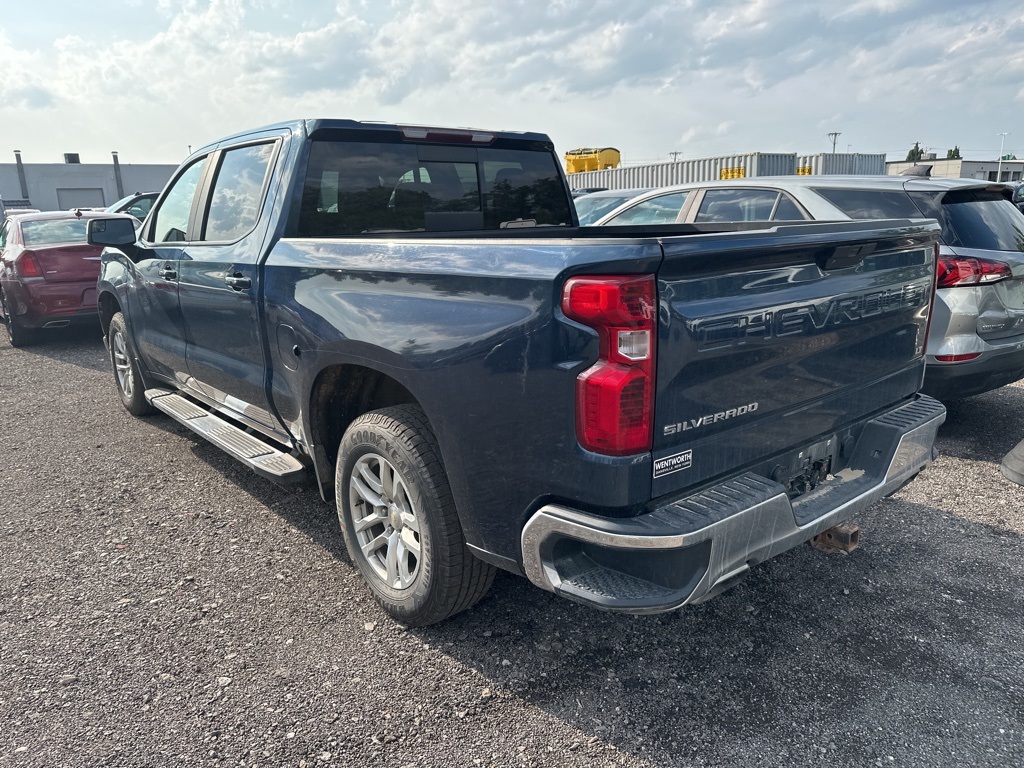 2019 Chevrolet Silverado 1500 LT photo 3