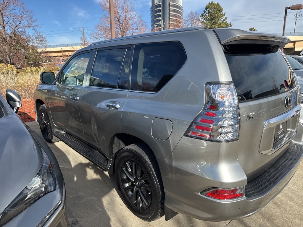2022 Lexus GX 460 Premium photo 4