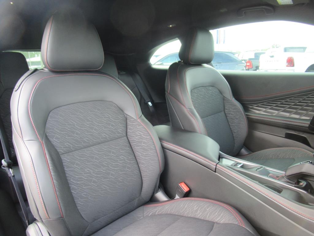 2025 Dodge Charger R/T photo 4