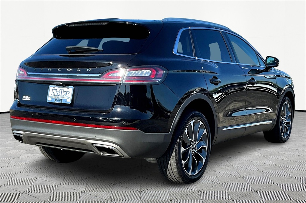 Used 2022 Lincoln Nautilus Reserve with VIN 2LMPJ8K9XNBL15612 for sale in Kansas City