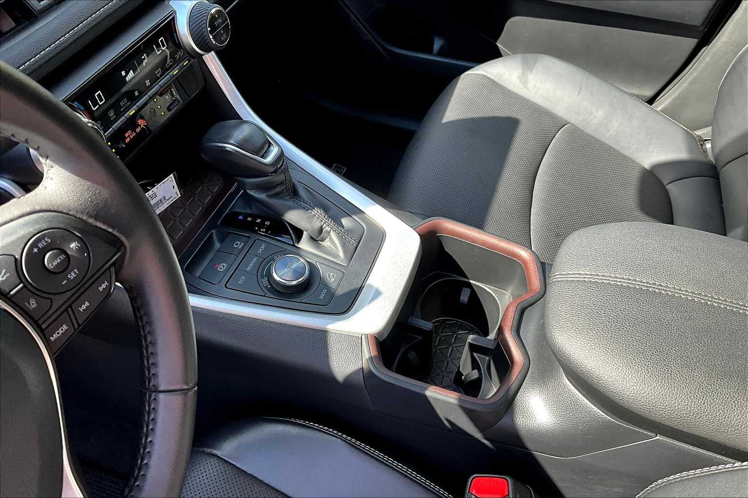 2024 Toyota RAV4 Limited photo 14