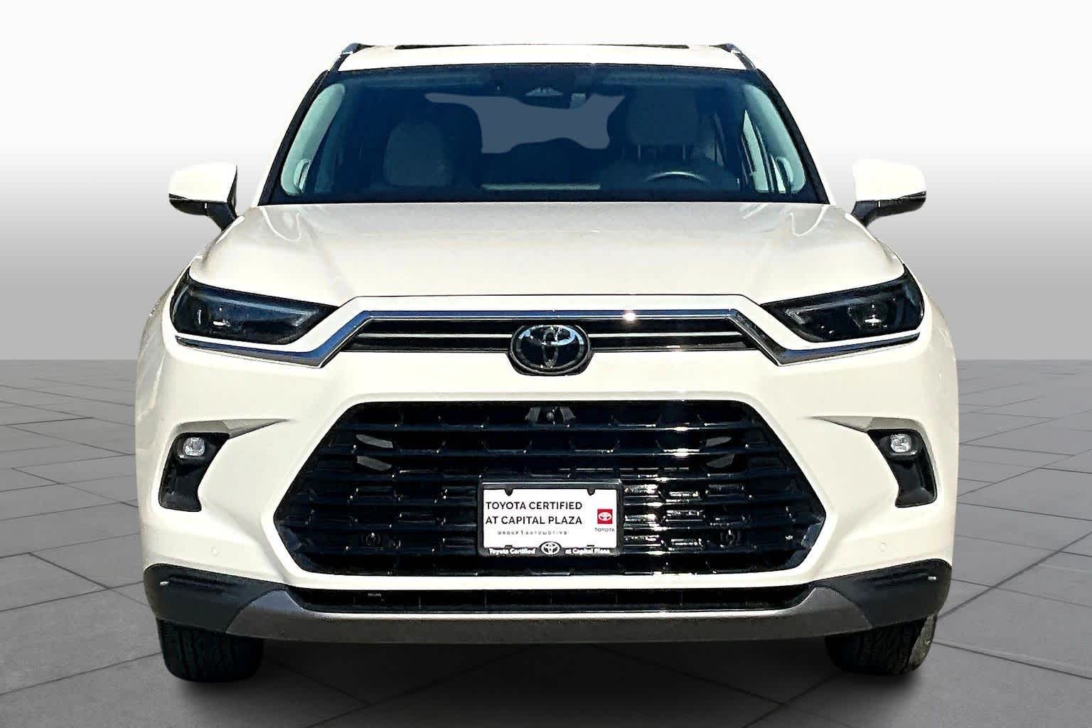 2024 Toyota Grand Highlander Limited photo 3