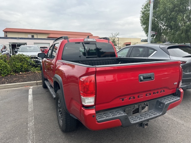 2019 Toyota Tacoma TRD Off-Road V6 photo 9