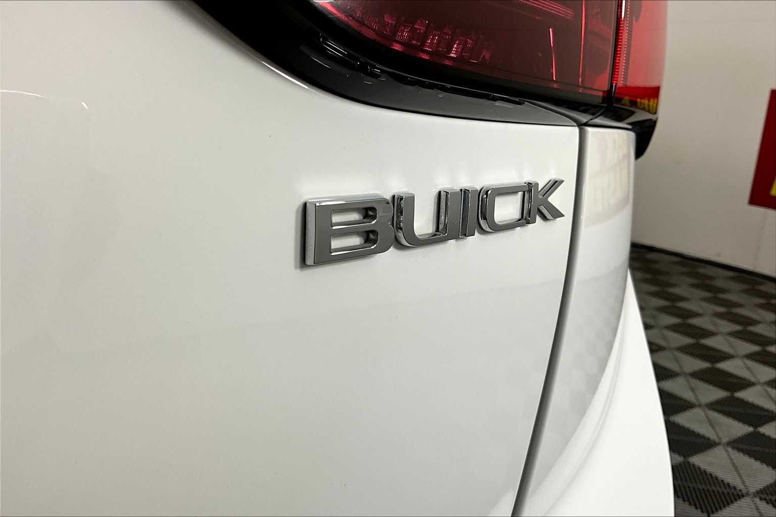 2025 Buick Envision Preferred photo 5
