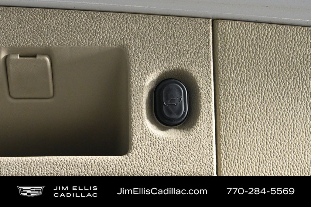 2017 Gmc Yukon Denali photo 30