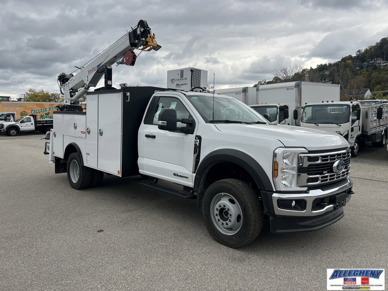 2025 Ford F-600 photo 4