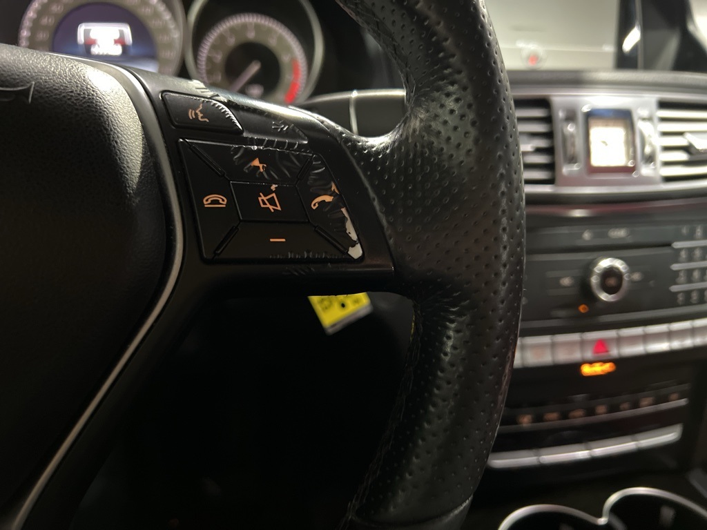 2016 Mercedes Benz E 400 4MATIC photo 21