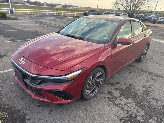 2025 Hyundai Elantra Limited's photo