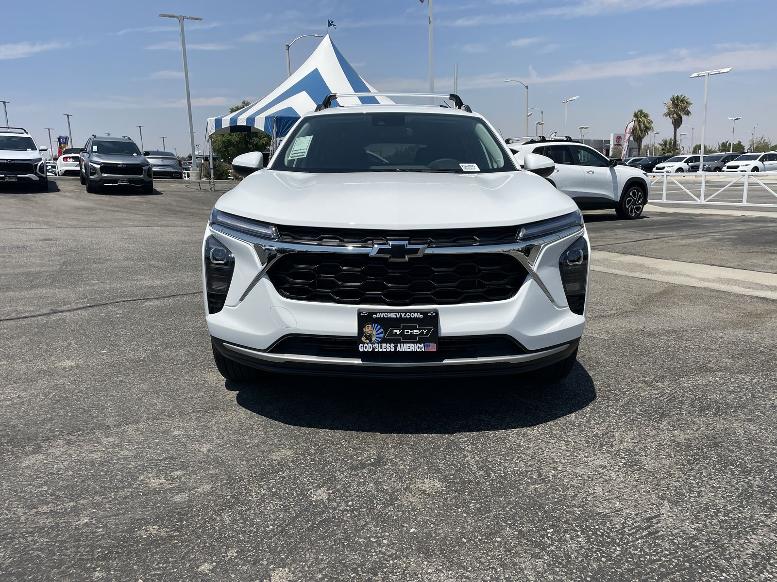 2025 Chevrolet Trax LT photo 9