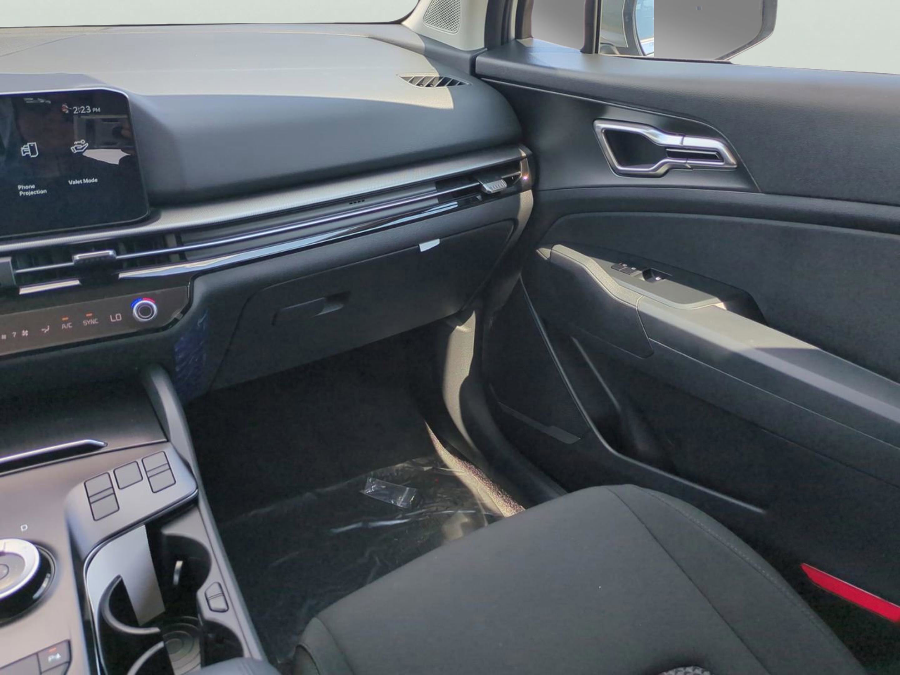 2026 Kia Sportage Hybrid LX photo 18