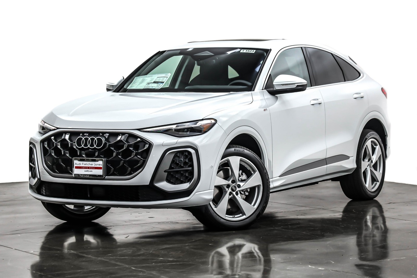 2025 Audi New Q5 Sportback Premium Plus's photo