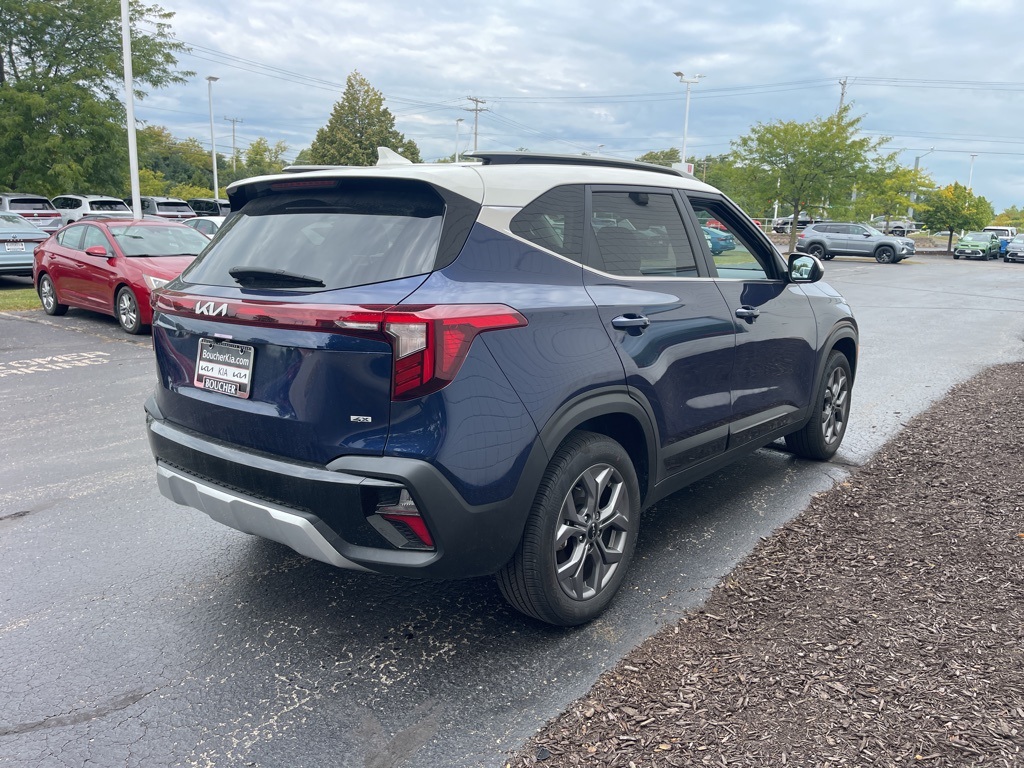 2024 Kia Seltos S photo 2