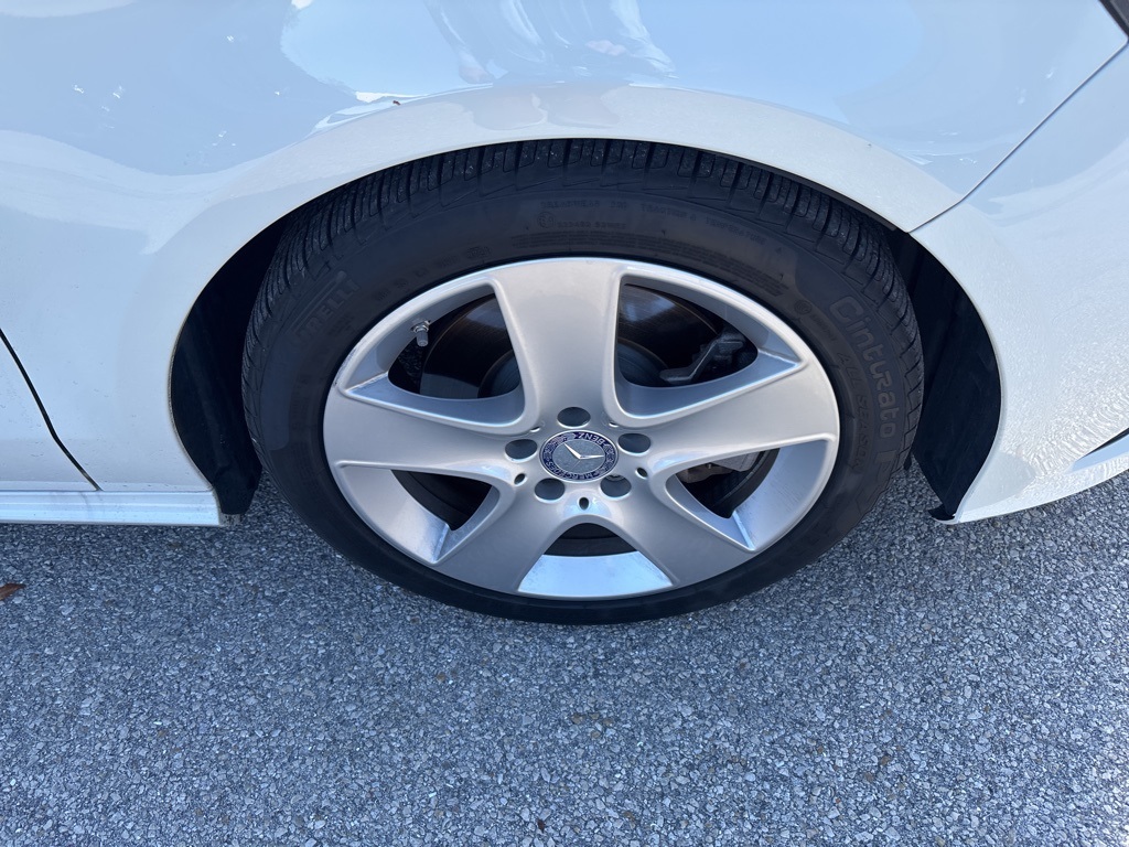 2016 Mercedes Benz CLA 250 4MATIC photo 12