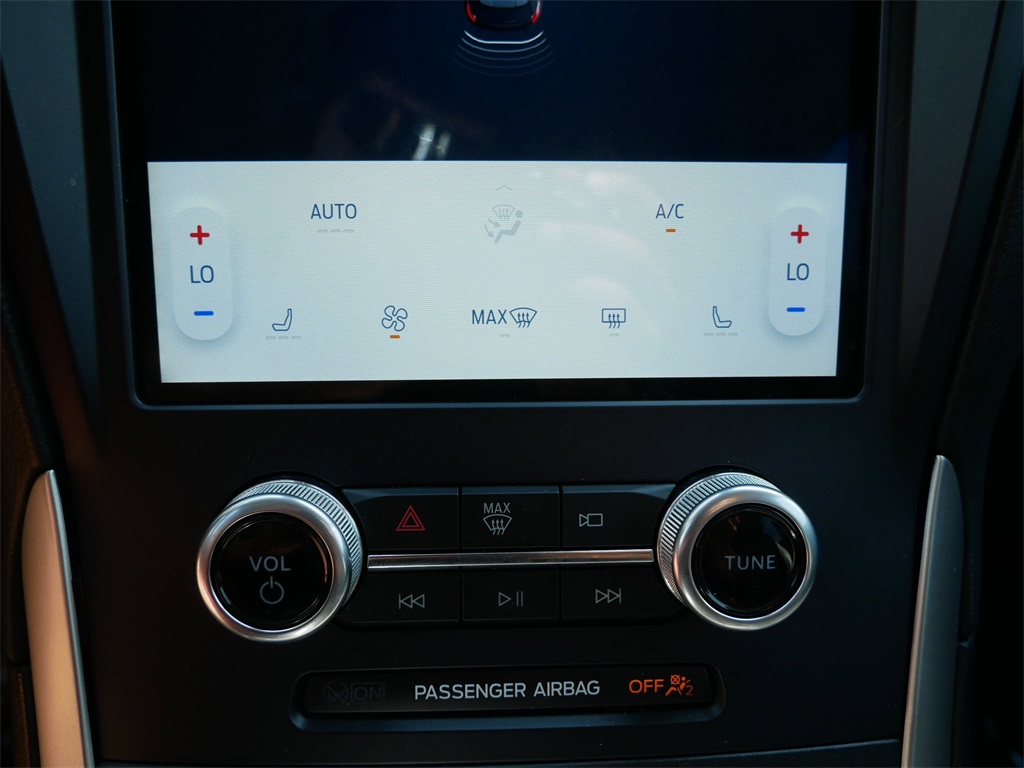 2023 Ford Edge SEL photo 27