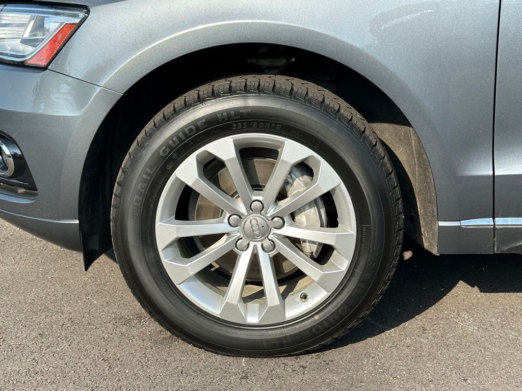 2013 Audi Q5 2.0T Premium Plus photo 8