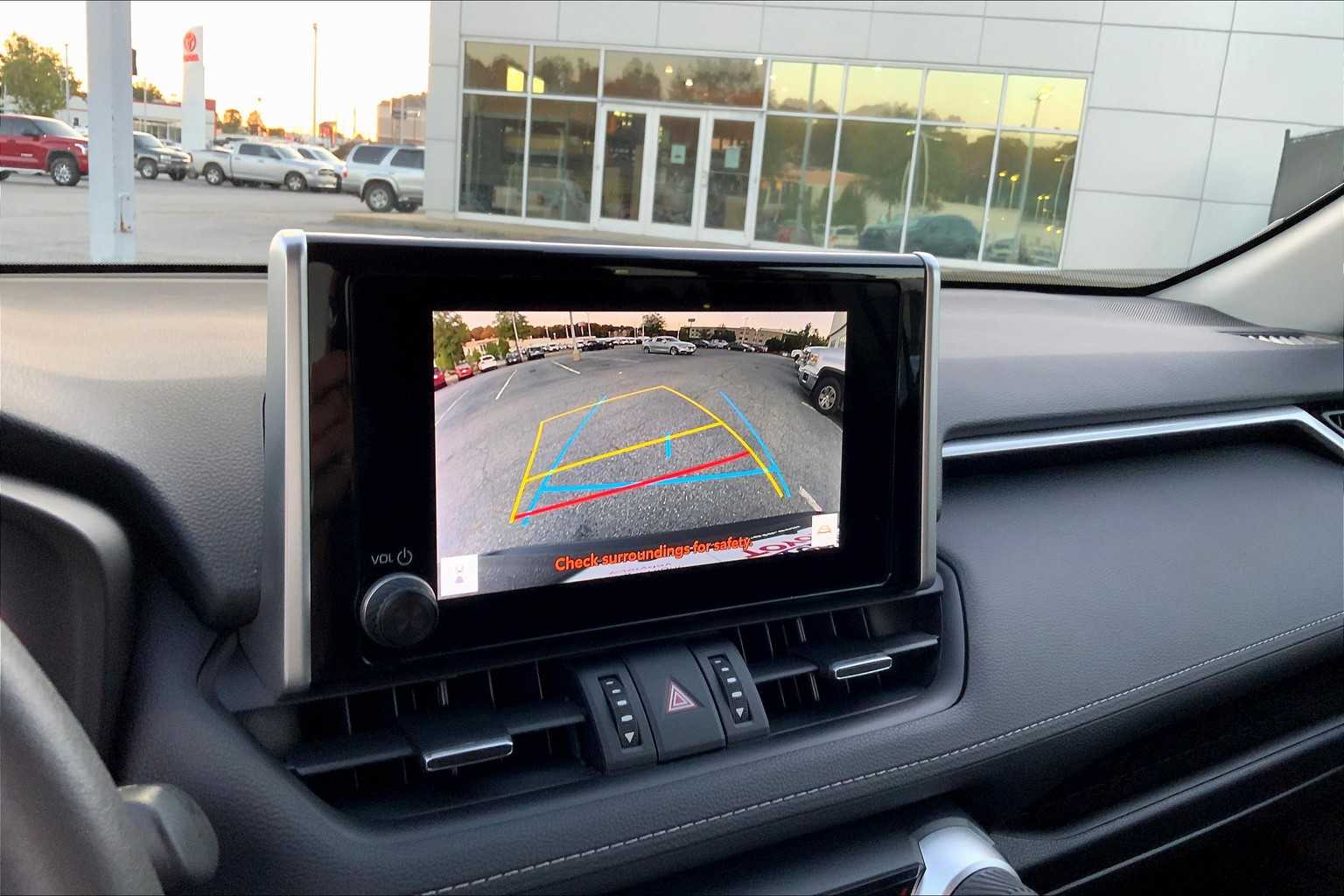 2024 Toyota RAV4 XLE Premium photo 24