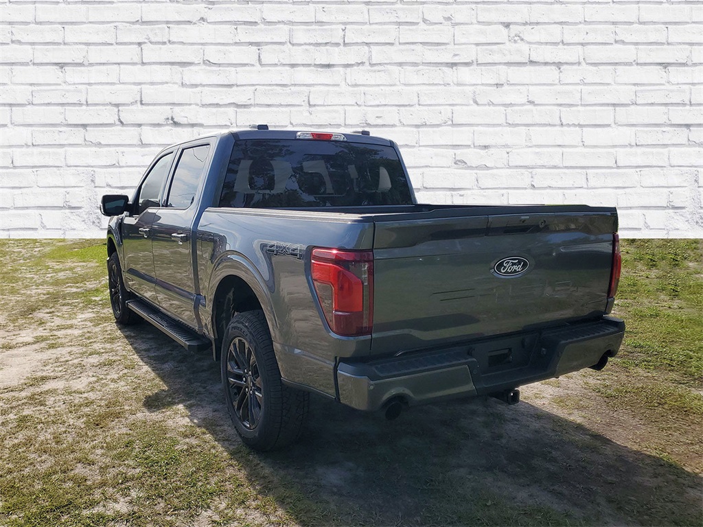 2025 Ford F-150 XLT photo 3