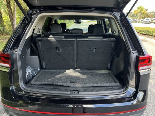 2025 Volkswagen Atlas SE photo 15