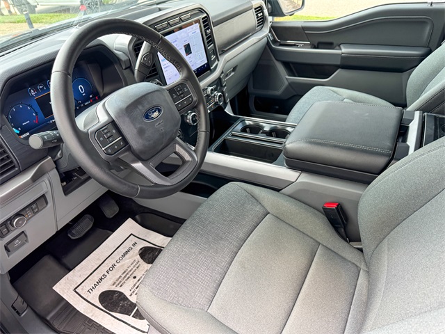 2024 Ford F-150 XLT photo 13
