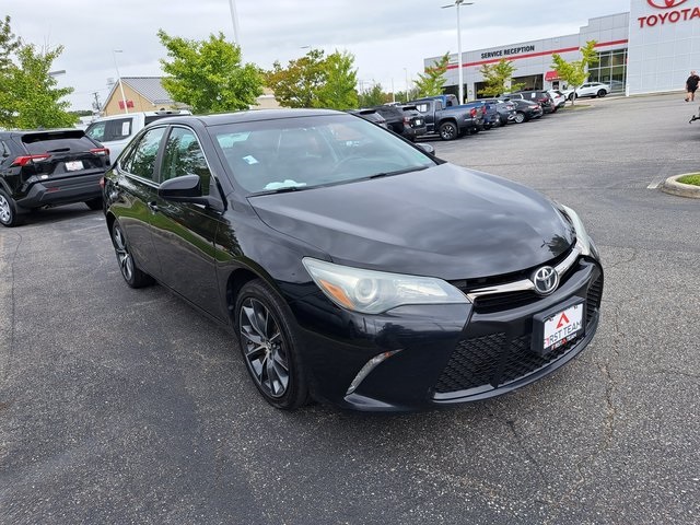2016 Toyota Camry XSE photo 4