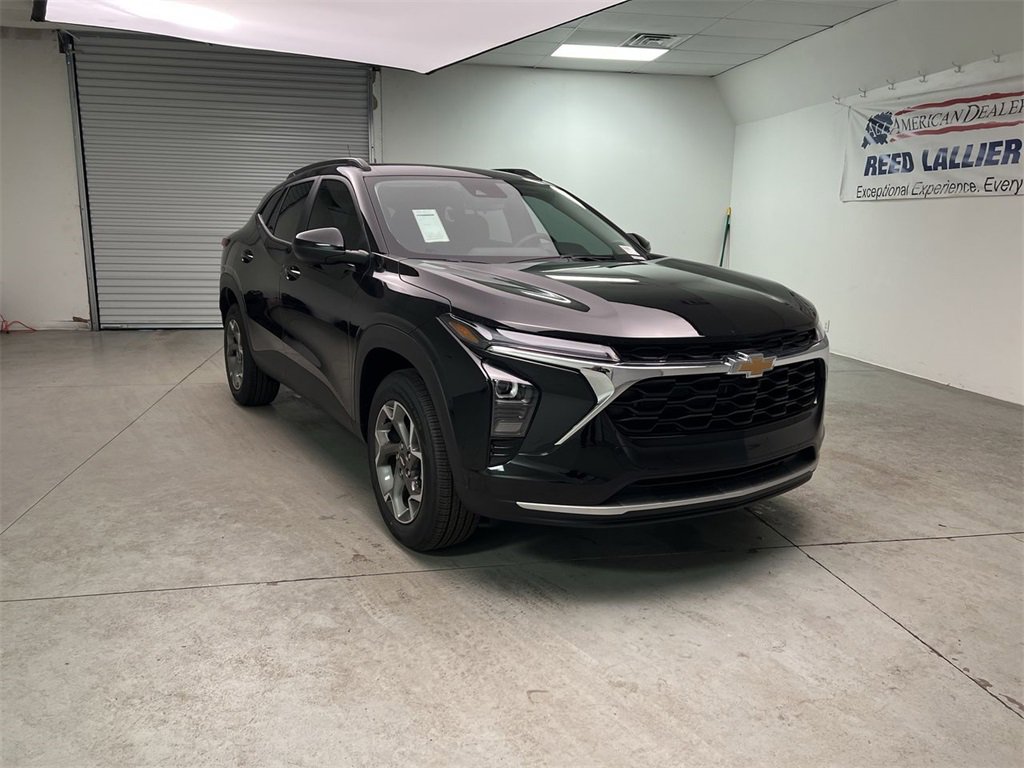 2026 Chevrolet Trax LT's photo