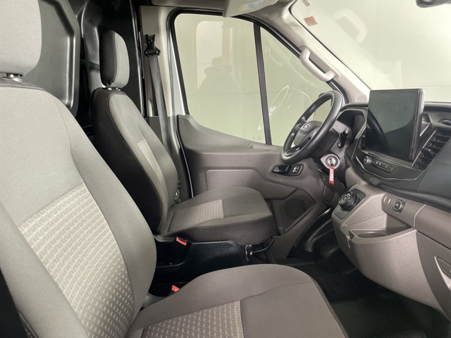 2022 Ford Transit photo 11