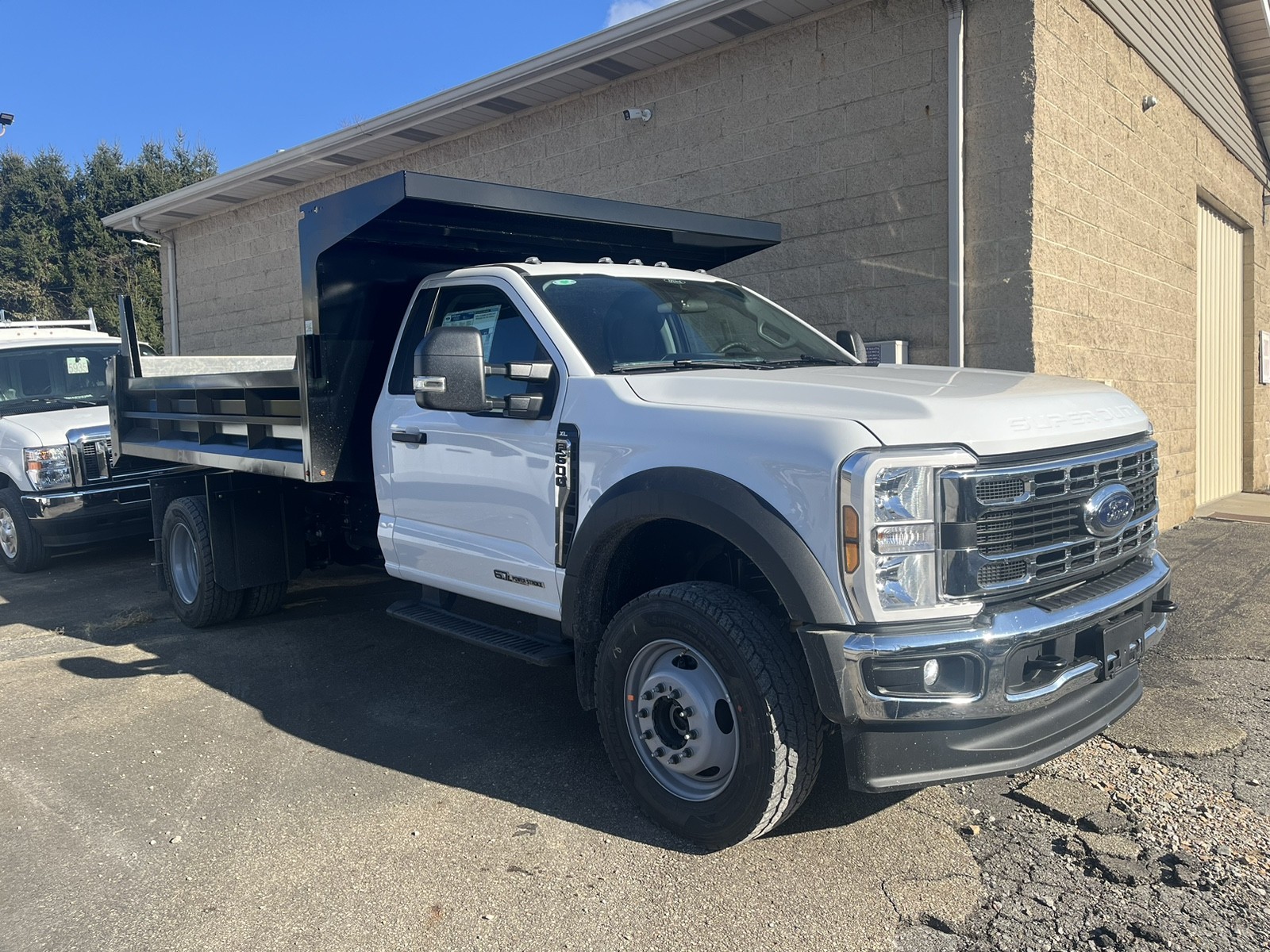 2024 Ford F-600 photo 22