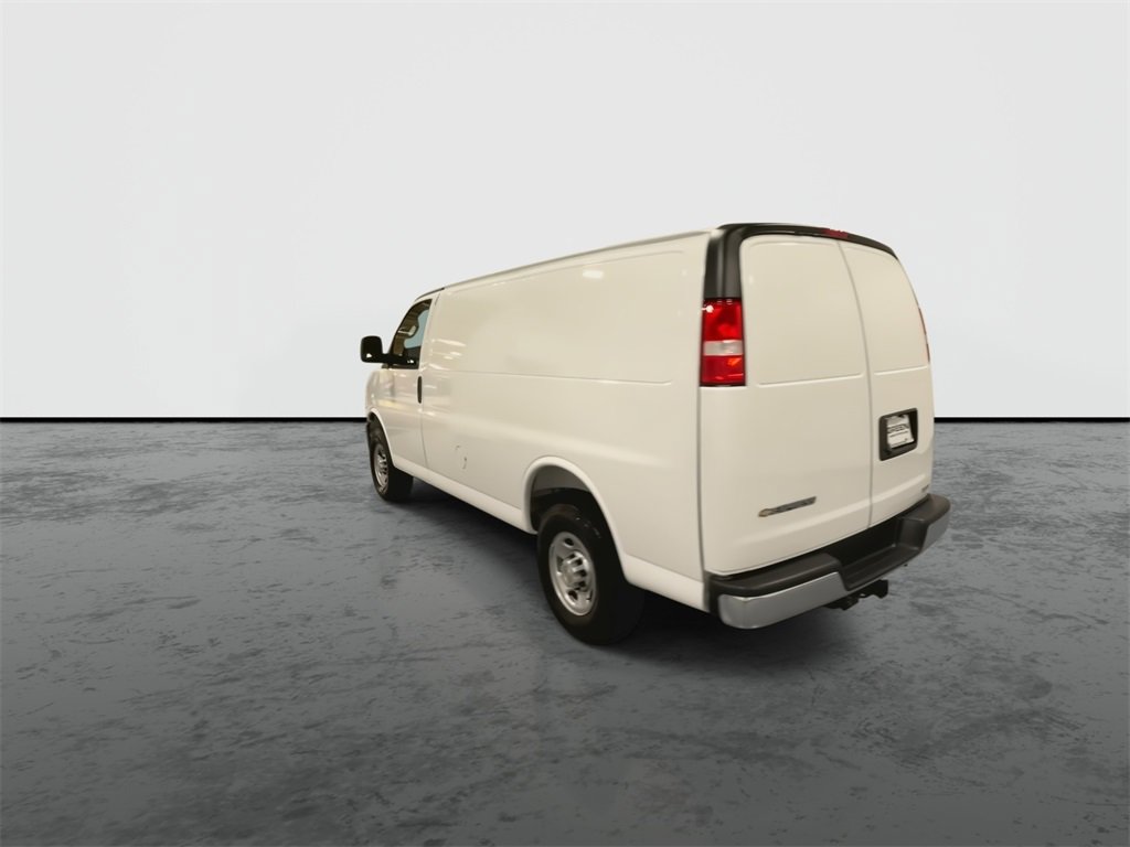 2025 Chevrolet Express Cargo 2500 photo 3