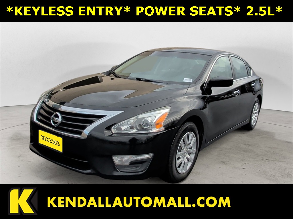 2014 Nissan Altima S's photo