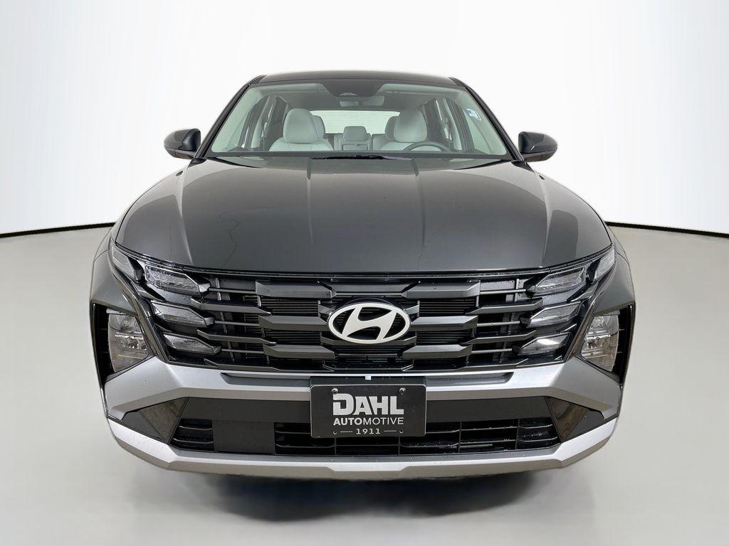 2026 Hyundai Tucson SE photo 2