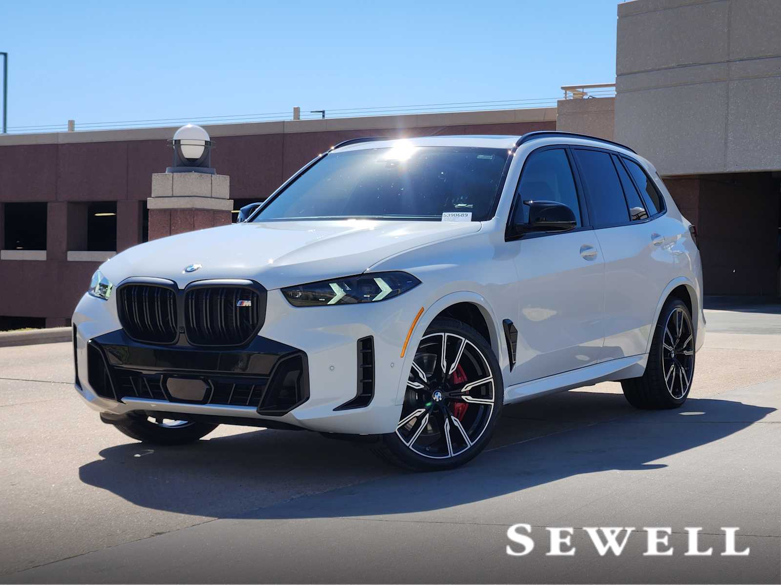 2026 BMW X5 M60i's photo