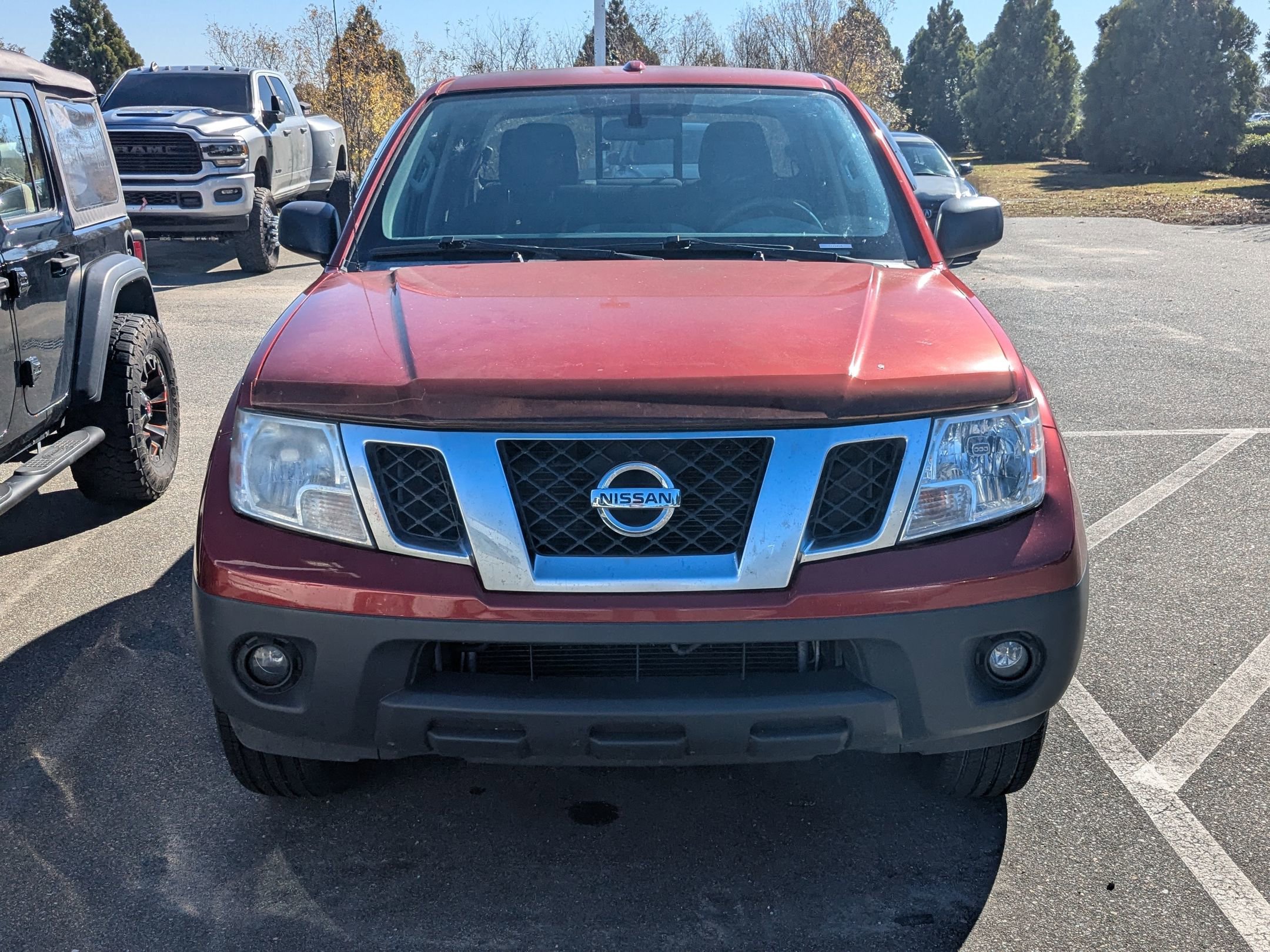 2016 Nissan Frontier Desert Runner photo 2