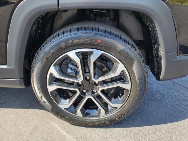 2022 Jeep Compass Limited photo 25