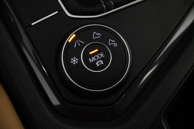 2024 Volkswagen Tiguan SE Wolfsburg Edition photo 26