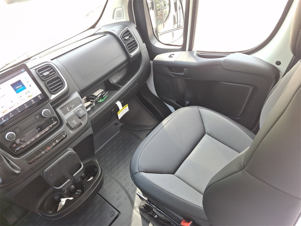 2025 Ram ProMaster 1500 SLT Cargo Van High Roof photo 14