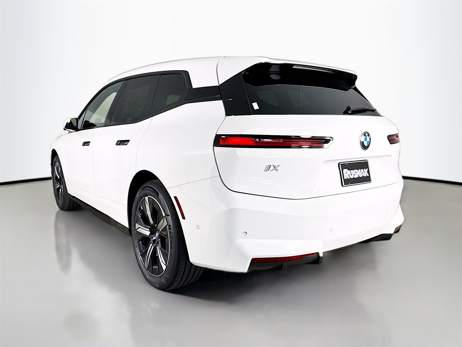 2026 Bmw iX photo 5