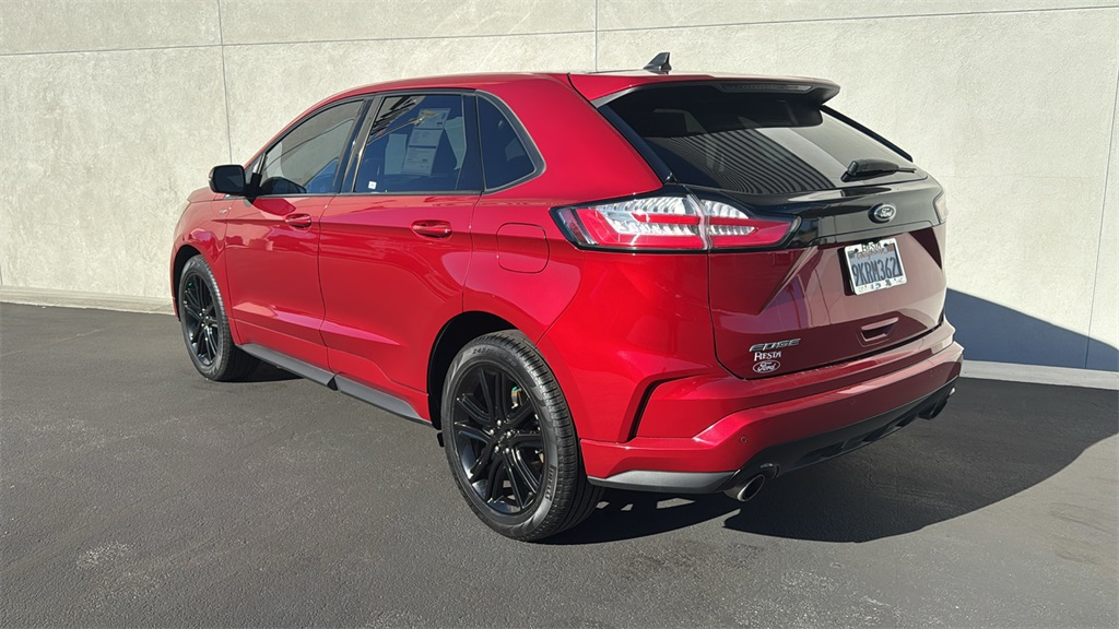2020 Ford Edge ST photo 4