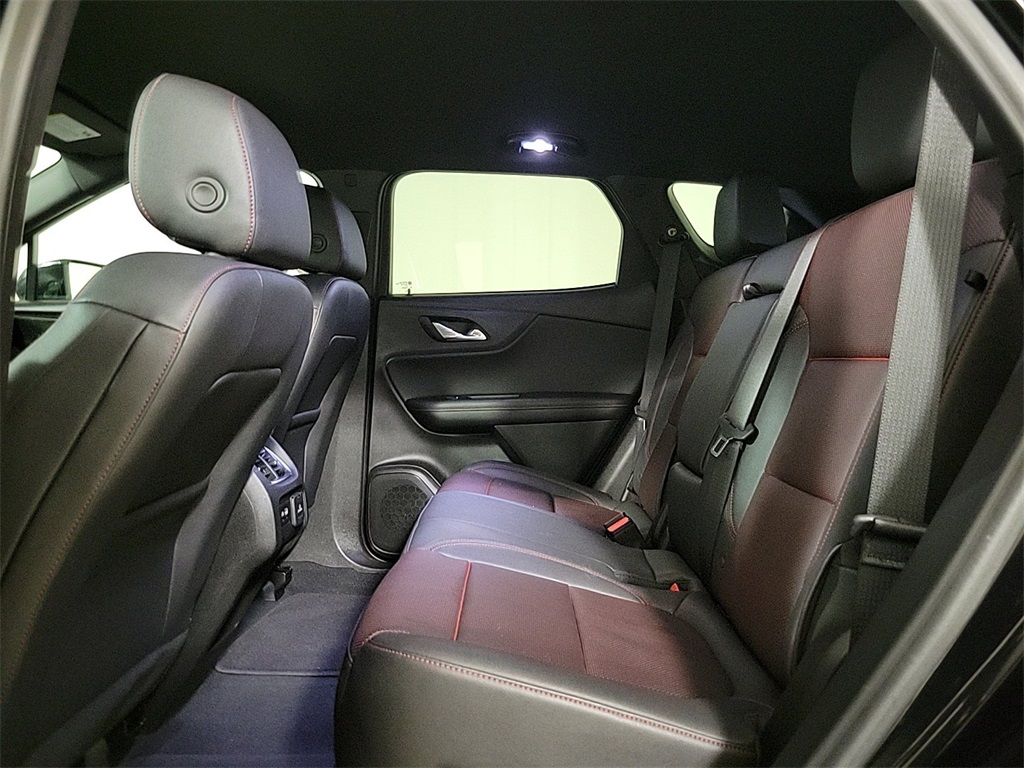2025 CHEVROLET BLAZER - Image 12