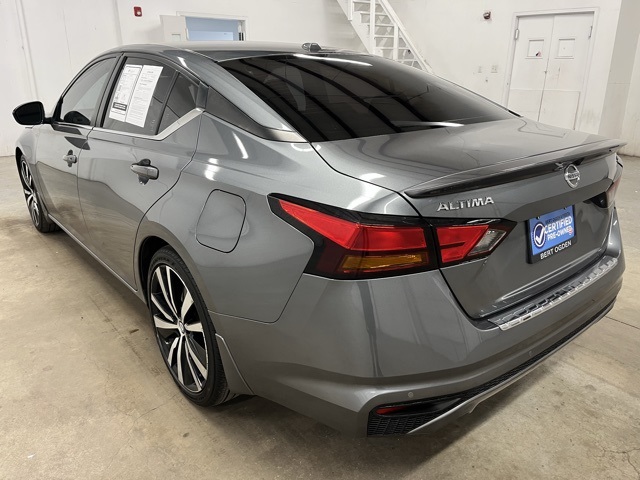 2022 Nissan Altima 2.5 SR photo 5