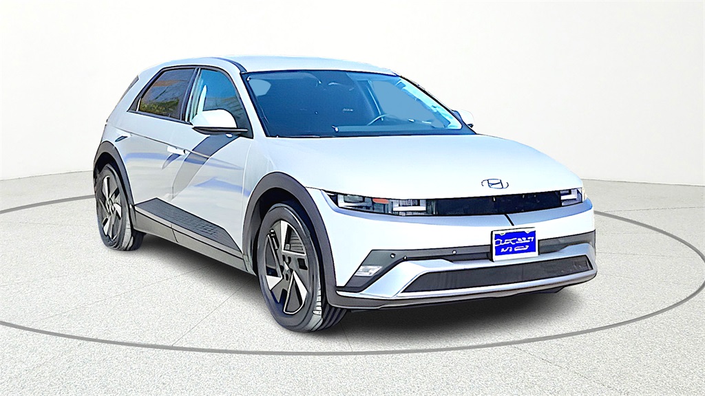 2026 Hyundai IONIQ 5 SEL's photo