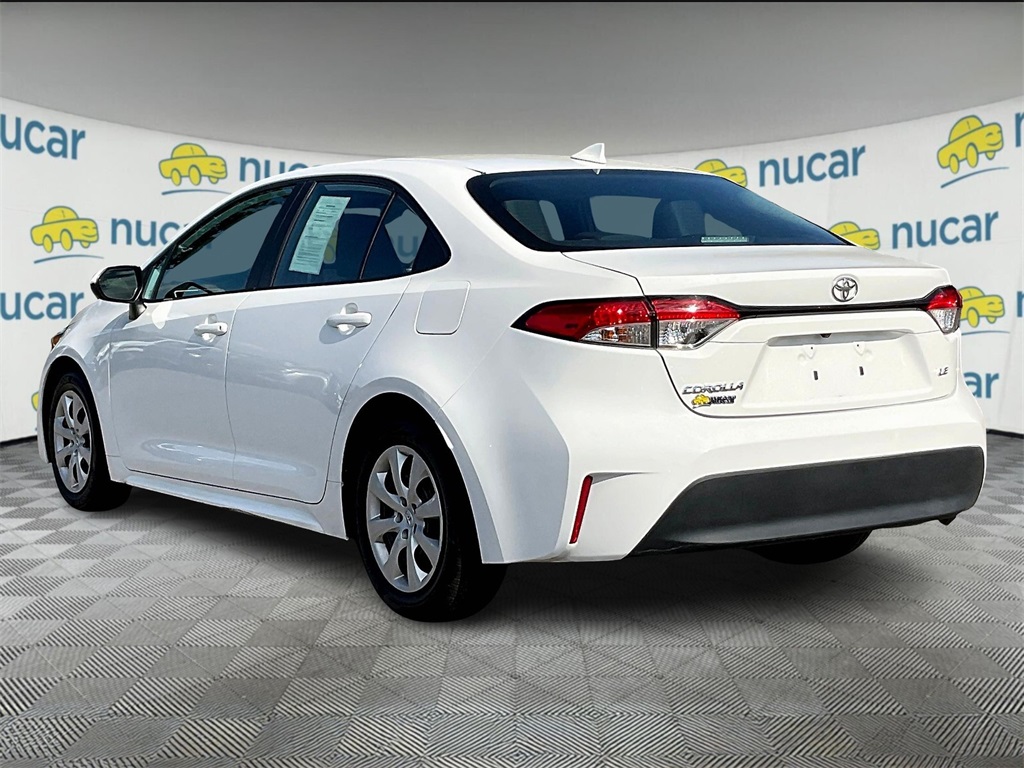 2024 Toyota Corolla LE photo 4