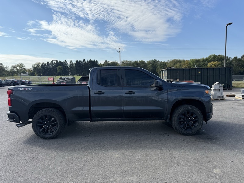 2020 Chevrolet Silverado 1500 Custom photo 4