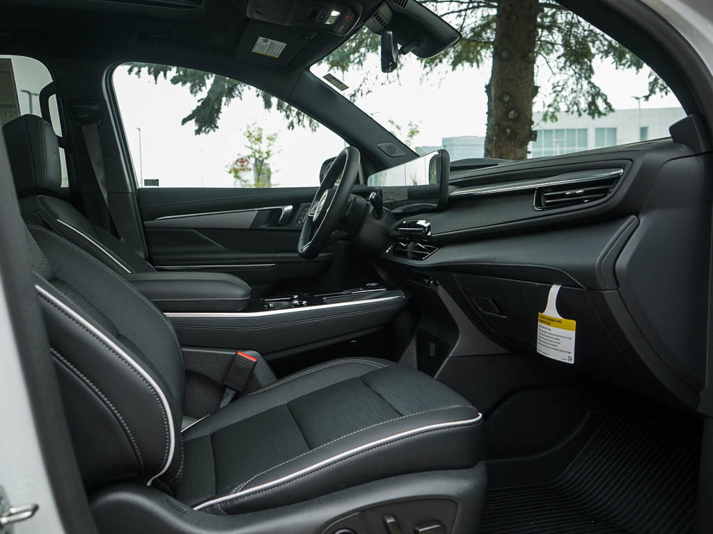2026 Buick Enclave Sport Touring photo 9