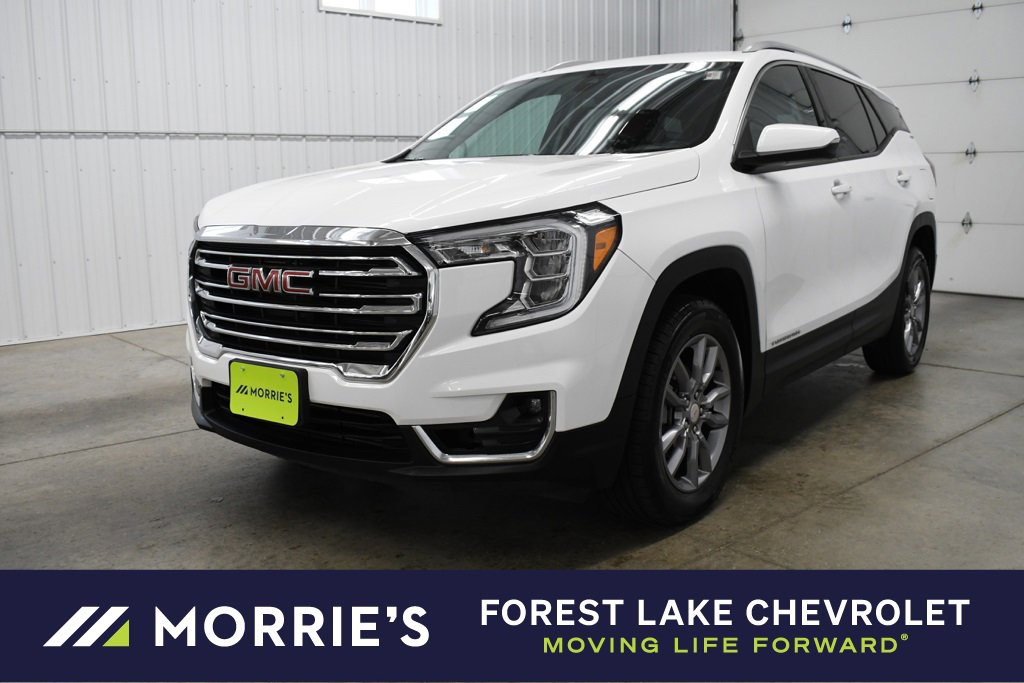 2024 GMC Terrain SLT's photo