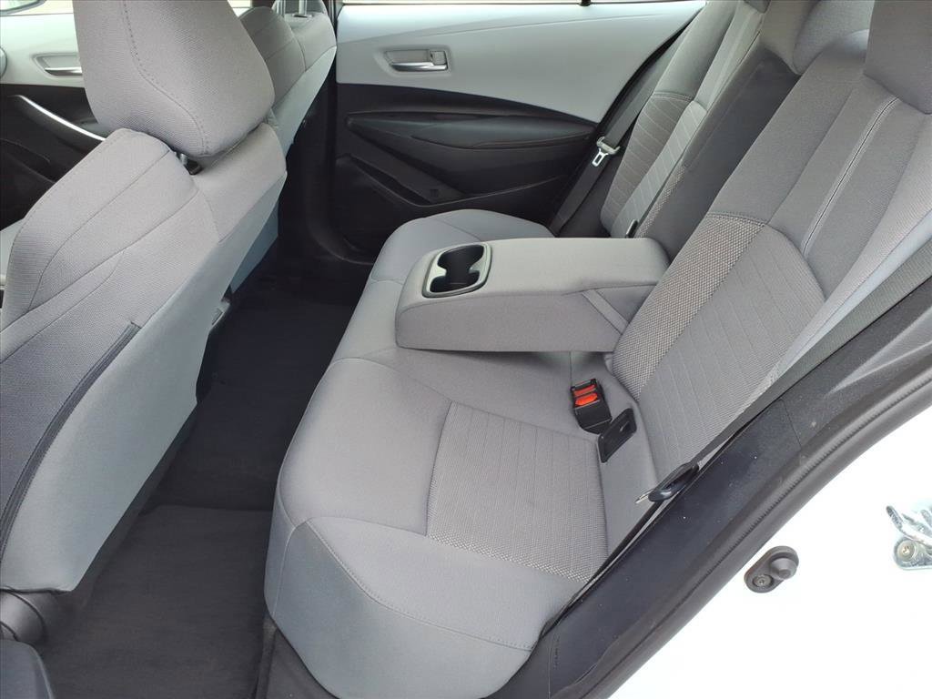 2023 Toyota Corolla SE photo 2