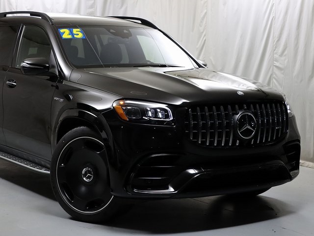 2025 Mercedes Benz GLS 63 AMG 4MATIC photo 2