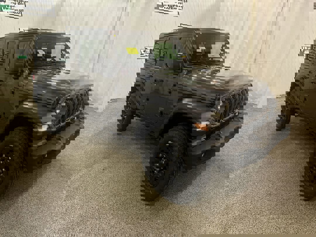 2026 Jeep Wrangler Sport's photo