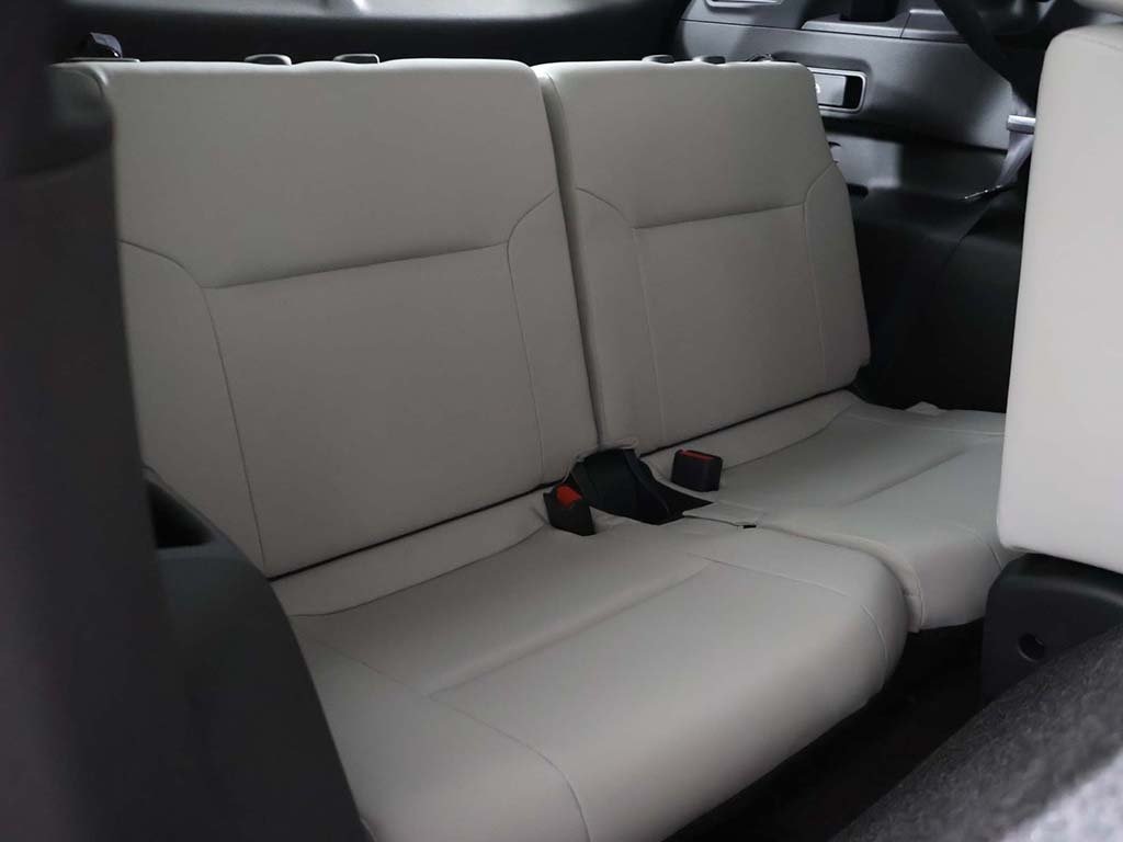 2025 Mitsubishi Outlander SE Ralliart photo 32