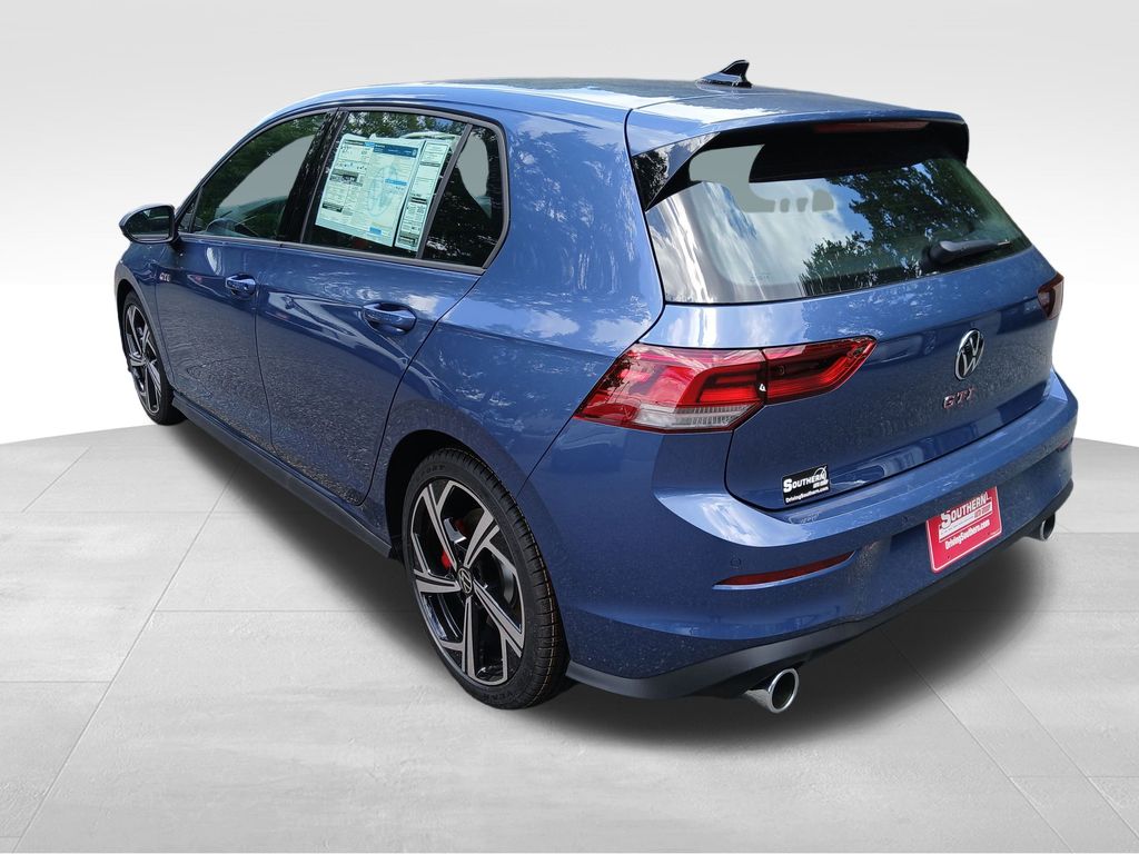 2025 Volkswagen Golf GTI SE photo 3