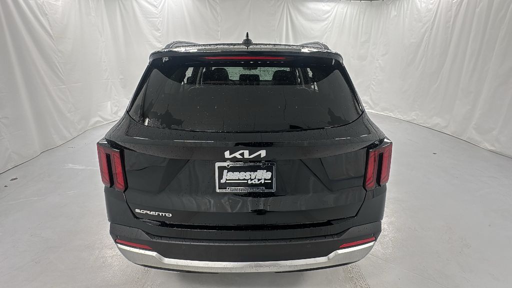 2026 Kia Sorento S photo 4